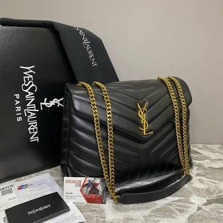 Saint Laurent Loulou Medium · Black