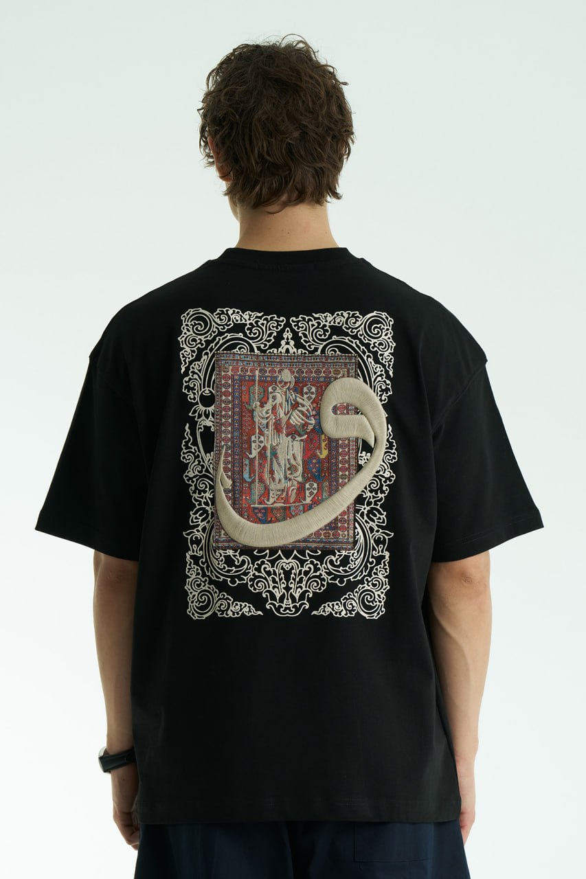 Vav Halı Nakış Oversize T-Shirt (Siyah) — arka