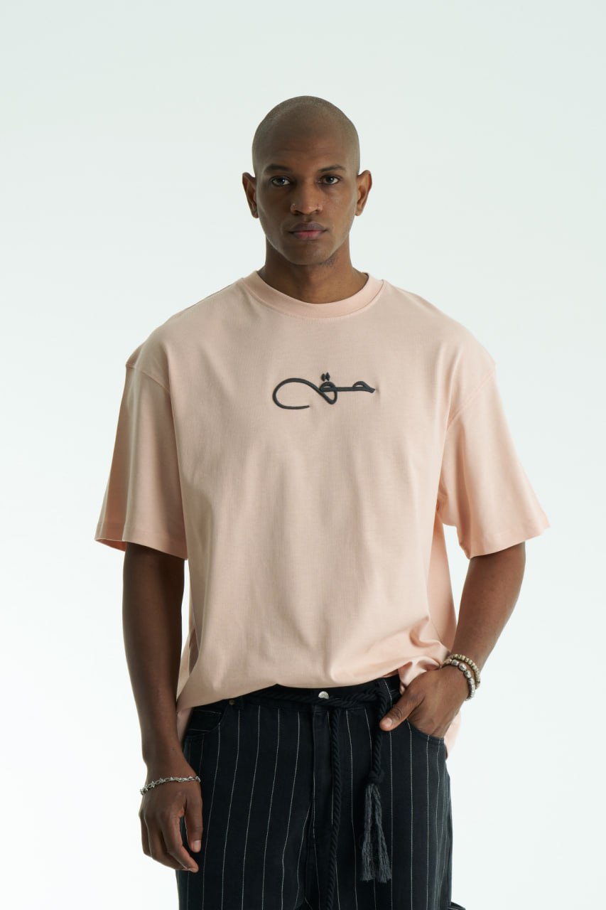 Saw Halı Kaligrafi Nakış Oversize T-Shirt (Pudra)