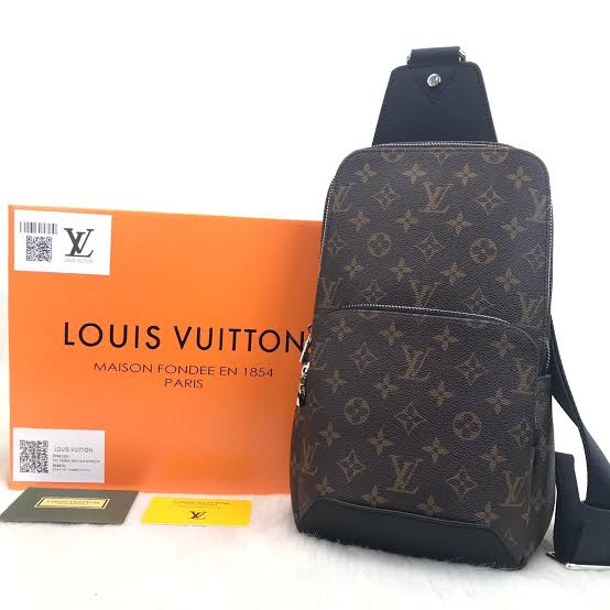 Louis Vuitton Avenue Sling Bag · Monogram