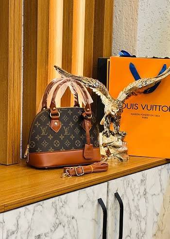 Louis Vuitton Alma BB · Monogram