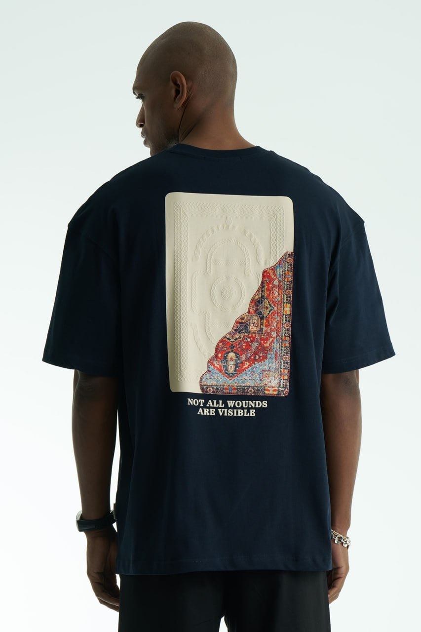 Not All Wounds Are Visible Halı Nakış Oversize T-Shirt (Lacivert) — arka