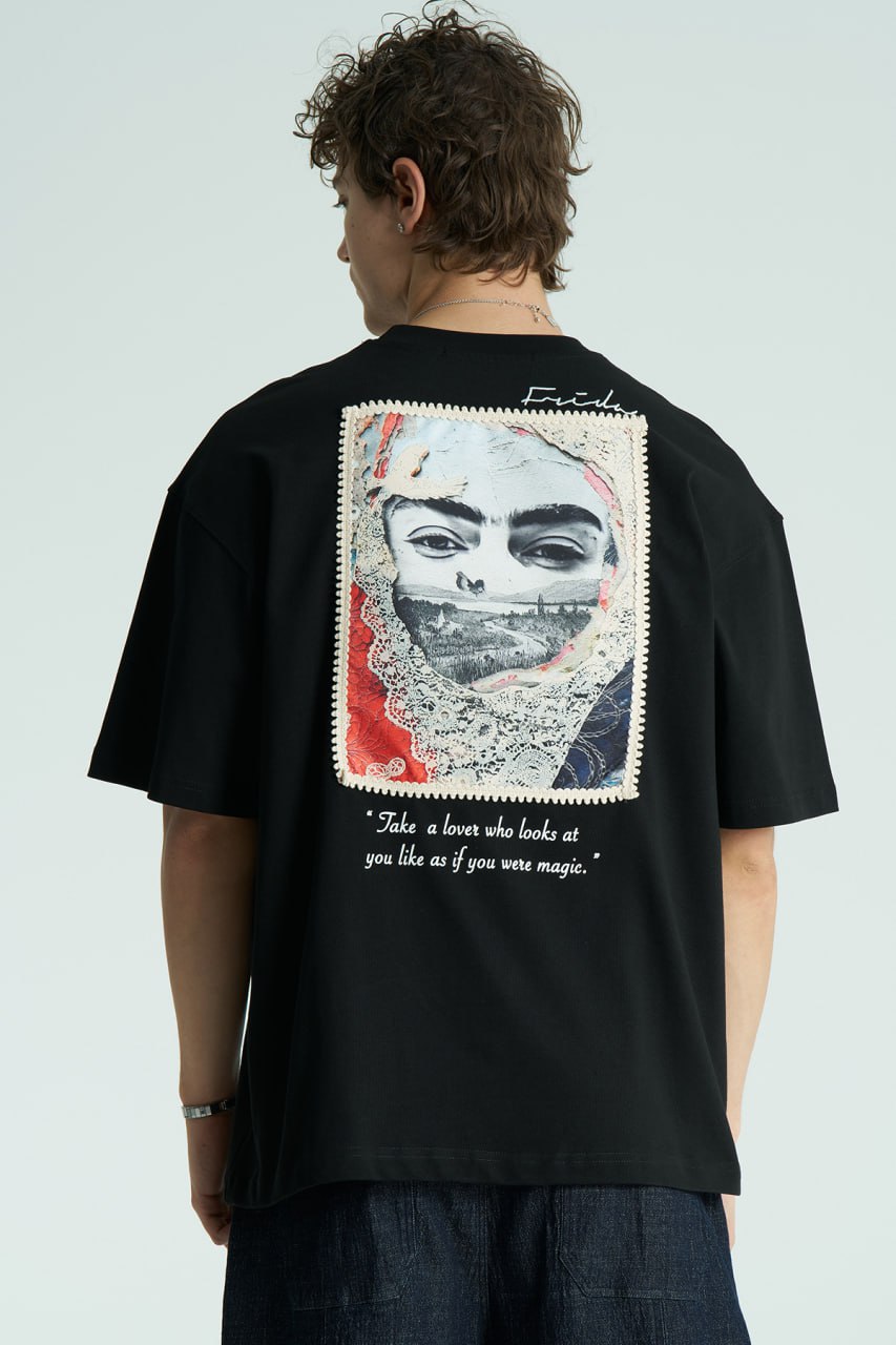 Frida Nakış Oversize T-Shirt (Siyah) — arka